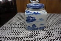 Vintage Blue Willow Style Ginger Jar