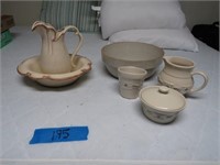Tote of Pottery Longaberger Small Set,& Pitcher &