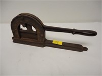 TOBACCO CUTTER - BROWN & WILLIAMSON #2