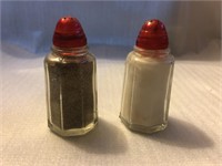 Vintage salt pepper shakers