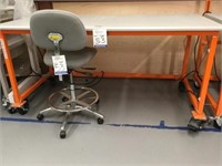 Lab Work Benches & Chairs
