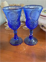 Pair of Avon Cobalt Martha and George Washington