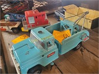 Buddy L Toy Tow Truck