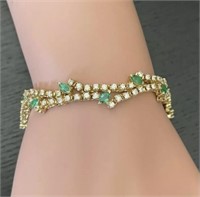 6.98 Cts Natural Emerald Diamond Bracelet