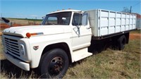 1972 Ford 600 Wheat truck, single axle,