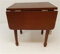 Toy Drop Leaf Table, 9" h x 14" total width