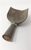 Metal Scoop, 10" including handle x 5"