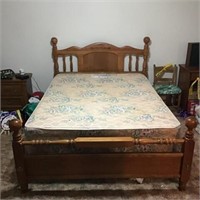 QUEEN SIZE BED & FRAME