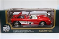 Road Tough 1:18 Die-cast 1957 Chevy Corvette