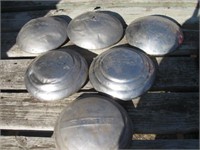 Ford/Ford Deluxe Hub Caps (scuffs/dents)