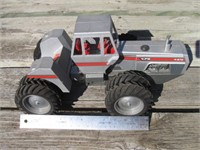 White 4-270 'Field Boss' 4WD Toy Tractor