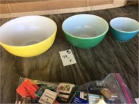 Set of Vintage Mixing Bowls (3)