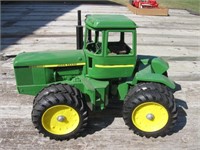 Ertl JD 4WD Toy Tractor