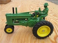 Ertl 40th Anniversary Toy JD 'A' Tractor 1945-1985