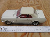 Toy 1965 Ford Mustang (1/18 - antenae broken)