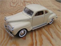 1941 Plymouth Toy - 1/18 (Signature)