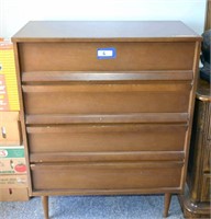 Bassett Vintage Dresser - Measures 42 1/2T x 34W