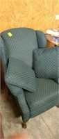 Recliner Chair with Pillows