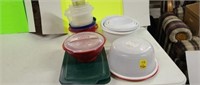 Plastic ware, Covered Casserole, bowls