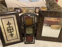 Group: Wall Decorations & Mirrors