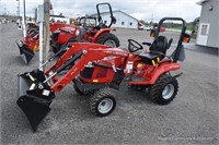 Massey Ferguson 1725m W/ Dl95 Loader