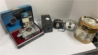 Old cameras (Mercury Satellite 127, Ansco, box