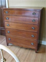 American Sheraton Style Mahogany Graduated Chest o