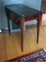 Hepplewhite Style Drop Leaf End Table