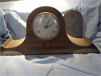 Waterbury mantle clock with pendulum no key 22 x