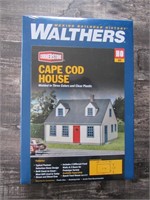 Walthers HO Scale Cape Cod House Model Kit