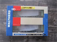 Walthers Gold Line BC Rail Flat Car Set HO Scale