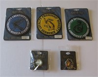 Sealed New HARRY POTTER Pin Brooches & Patches