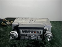 OLD CAR RADIO FOR A GM