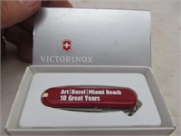 Victorinox pocket knife