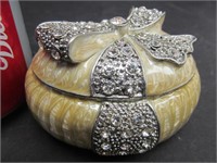 Jeweled trinket box
