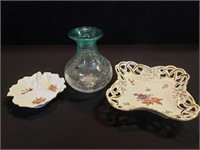 Vase & 2 Candy Dishes