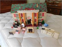 early doll house & 17pcs of plastic furniture