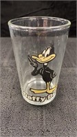 1976 Werner Bros Daffy Duck glass