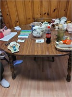 DINING TABLE WITH 6 CHAIRS AND 2 LEAVES