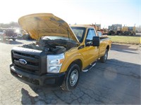 11 Ford F250  Pickup YW 8 cyl  Started with Jump