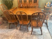 SOLID WOOD TABLE & CHAIRS SEE DESCRIPTION