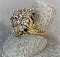 10kt Gold Diamond Ring sz 9