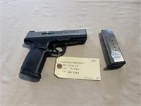 Smith & Wesson SD40VE, .40 S&W