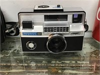 Kodak Instamatic 804 camera w/ case - not tested