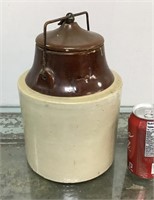 Vtg. stone crock with lid No.4