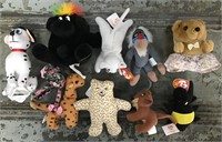 Lot of small stuffed toys