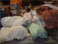 Coverlets, Blankets, Bed Spreads, Misc Bedding