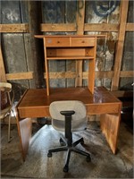 computer desk with chair