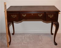 QUEEN ANNE CHERRY VANITY