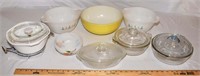 LOT - VINTAGE BAKEWARE - PYREX, FIRE KING, ETC.